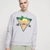 Offerte π₯ Karl Kani RETRO CREW - Felpa - Grey, Uomo π 1 Offerte π₯ Karl Kani RETRO CREW - Felpa - Grey, Uomo π -Sconto Karl Kani in Italia 03d79243c67141628e5db6f8956b2b04