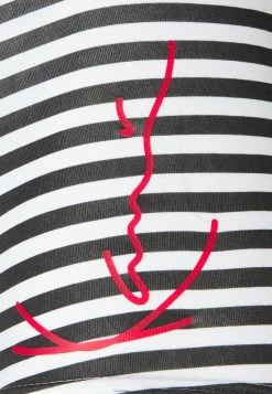 I primi 10 ⭐ Karl Kani RETRO TAPE BOXER BRIEF 5 PACK - Culotte - Grey/black, Uomo 🤩 11 I primi 10 ⭐ Karl Kani RETRO TAPE BOXER BRIEF 5 PACK - Culotte - Grey/black, Uomo 🤩 -Sconto Karl Kani in Italia 05896054486c447a8d8261d24afe2df1