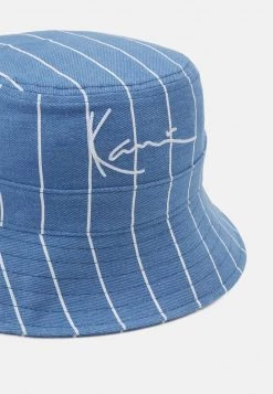 Vendita calda 👍 Karl Kani SIGNATURE BUCKET HAT UNISEX - Cappello - Blue ✔️ -Sconto Karl Kani in Italia 1043e815c9f44d6cb9f8704d51d47ba6