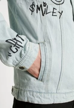 Miglior prezzo 👍 KARL KANI X SMILEY® RETRO SCRIBBLE JACKET UNISEX - Giacca Di 👖 Jeans - Bleached Blue ✔️ -Sconto Karl Kani in Italia 1496bc310d21445981394019c4858288