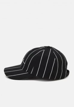 Nuovo 🤩 Karl Kani SIGNATURE PINSTRIPE UNISEX - Cappellino - Black ❤️ -Sconto Karl Kani in Italia 15833a0f8e7b4798842bc7a57301dbee