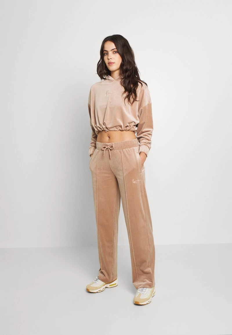Bilancio π₯° Karl Kani SMALL SIGNATURE - Pantaloni Sportivi - Dark Sand, Donna π 4 Bilancio π₯° Karl Kani SMALL SIGNATURE - Pantaloni Sportivi - Dark Sand, Donna π - immagine 2