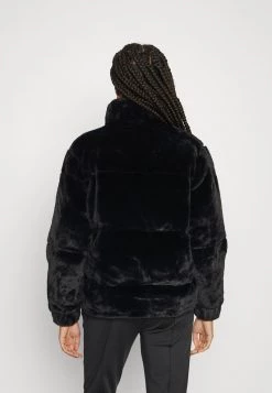 Nuovo di zecca π― Karl Kani RETRO PUFFER JACKET - Giacca Invernale - Black, Donna β 10 Nuovo di zecca π― Karl Kani RETRO PUFFER JACKET - Giacca Invernale - Black, Donna β -Sconto Karl Kani in Italia 21bc56eedb354ca7ae0b068821e2ef84