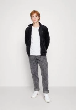 Sconto Karl Kani in Italia -Sconto Karl Kani in Italia 28a946a290da48868630249fd5db86d9