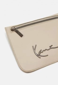 Offerte 🔥 Karl Kani SIGNATURE MULTIPOCKET UNISEX - Marsupio - Cream 🛒 -Sconto Karl Kani in Italia 2be41c1361664619b49f8320e576ba59