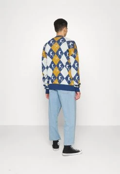 Vendita all'ingrosso π Karl Kani LOGO CARDIGAN UNISEX - Cardigan - Navy β 10 Vendita all'ingrosso π Karl Kani LOGO CARDIGAN UNISEX - Cardigan - Navy β -Sconto Karl Kani in Italia 2d9a9a70a2124df1964f20a58cf68800