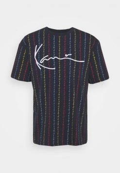 Acquistare 🌟 Karl Kani UNISEX SIGNATURE LOGO PINSTRIPE TEE - T-shirt Con Stampa - Navy 🌟 -Sconto Karl Kani in Italia 34e649e61e15472ba74286b71abec081