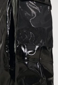 Nuovo βοΈ Karl Kani SIGNATURE GLOSSY PANTS - Pantaloni - Black, Donna π₯° 15 Nuovo βοΈ Karl Kani SIGNATURE GLOSSY PANTS - Pantaloni - Black, Donna π₯° -Sconto Karl Kani in Italia 40c7afb79c4b4cdcb129c4e2edfb9a45