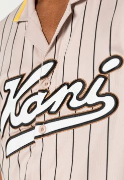Vendita lampo 🎉 Karl Kani VARSITY ⚾ BASEBALL 👚 SHIRT UNISEX - Camicia - Light Sand 😉 -Sconto Karl Kani in Italia 49051e35bfea4ae4a668288647417c93