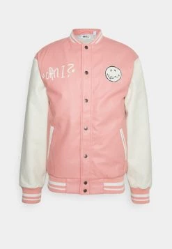 Le migliori recensioni di 🥰 KARL KANI X SMILEY® BLOCK SCRIBBLE COLLEGE JACKET UNISEX - Giacca In Similpelle - Rose ✨
