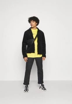 Le migliori recensioni di ⭐ Karl Kani SMALL SIGNATURE WASHED TEE UNISEX - T-shirt Con Stampa - Light Yellow 💯 -Sconto Karl Kani in Italia 565ff13c8d4e4cb9a7bfb000fd84d78f