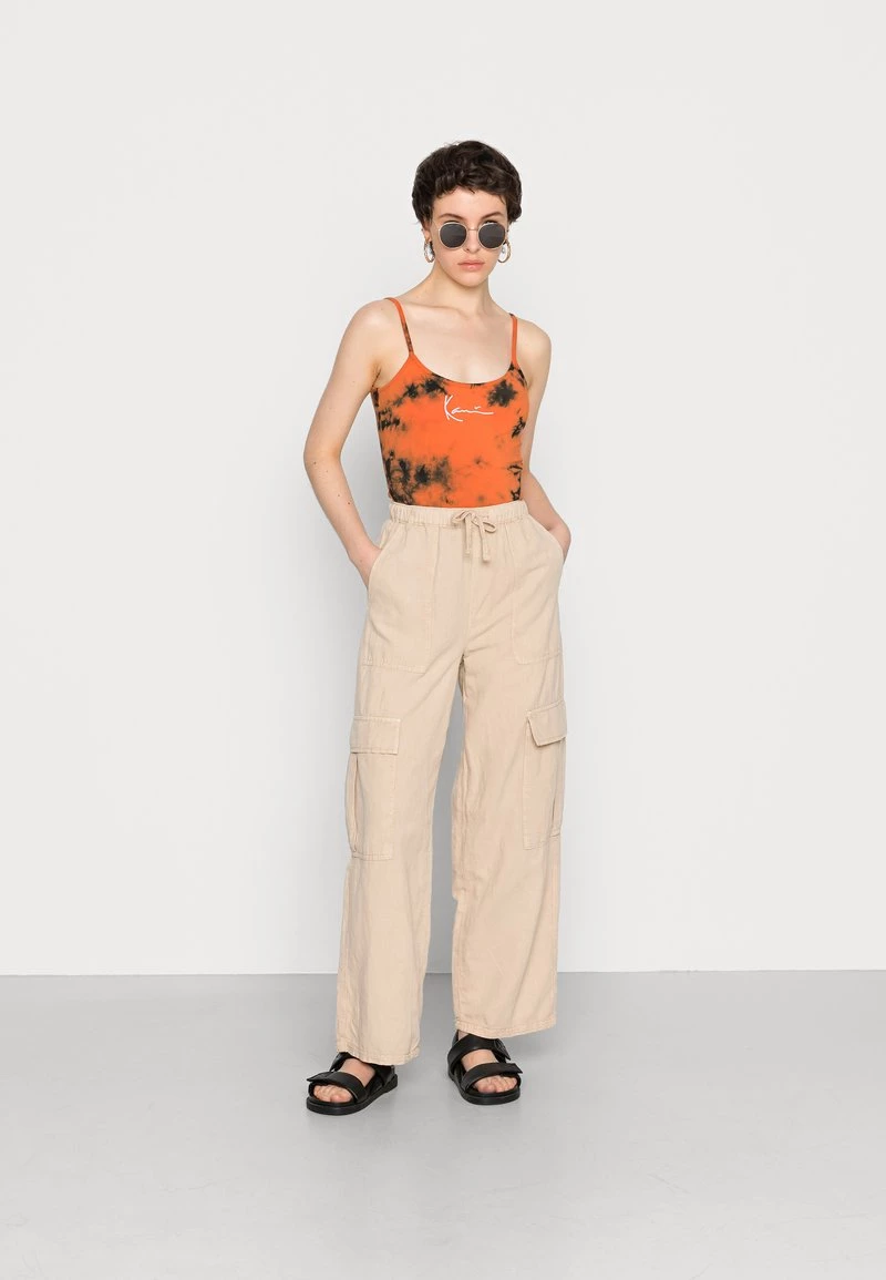 A buon mercato π Karl Kani SMALL SIGNATURE TIE DYE - Top - Black, Donna β 4 A buon mercato π Karl Kani SMALL SIGNATURE TIE DYE - Top - Black, Donna β - immagine 2