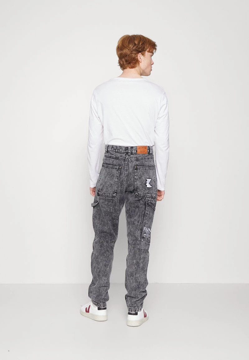 A buon mercato 𧨠Karl Kani RETRO MOON PANTS - π Jeans Baggy - Dark Grey, Uomo π 5 A buon mercato 𧨠Karl Kani RETRO MOON PANTS - π Jeans Baggy - Dark Grey, Uomo π - immagine 3