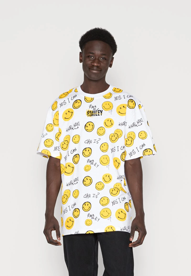 Il piรน economico ๐ KARL KANI X SMILEY® SMALL SIGNATURE TEE UNISEX - T-shirt Con Stampa - White ๐ 3 Il piรน economico ๐ KARL KANI X SMILEY® SMALL SIGNATURE TEE UNISEX - T-shirt Con Stampa - White ๐