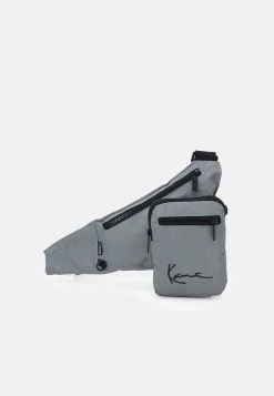 Migliore vendita β Karl Kani SIGNATURE REFLECTIVE CROSSBODY BAG - Borsa A Tracolla - Silver, Unisex π