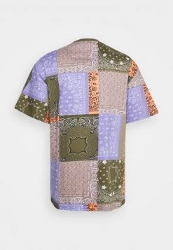 Miglior prezzo 🧨 Karl Kani SMALL SIGNATURE TEE UNISEX - T-shirt Con Stampa - Multicolor ✔️ -Sconto Karl Kani in Italia 5d3775607179452c8bc00bf9c97a5fed