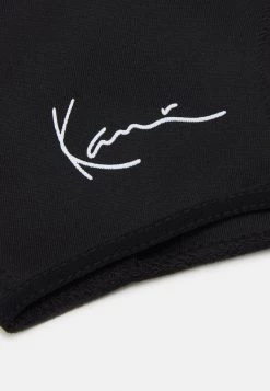 Miglior offerta ❤️ Karl Kani SMALL SIGNATURE FACE MASK 3 PACK UNISEX - Maschera In Tessuto - Black ⭐ 7 Miglior offerta ❤️ Karl Kani SMALL SIGNATURE FACE MASK 3 PACK UNISEX - Maschera In Tessuto - Black ⭐ -Sconto Karl Kani in Italia 5f4db720999d4f96bf48561d23ee86d0