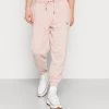 I primi 10 🔔 Karl Kani SMALL SIGNATURE PANTS UNISEX - Pantaloni Sportivi - Rose 🛒 -Sconto Karl Kani in Italia 5fcf2f25fb2a4160a56ede20f2259dc6