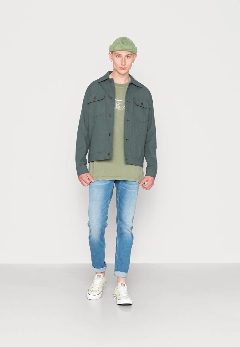 Promo π Karl Kani SIGNATURE TEE UNISEX - T-shirt Con Stampa - Military Green π 4 Promo π Karl Kani SIGNATURE TEE UNISEX - T-shirt Con Stampa - Military Green π - immagine 2