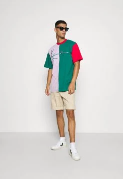 Miglior prezzo 🌟 Karl Kani SIGNATURE BLOCK TEE UNISEX - T-shirt Con Stampa - Green 🎁 -Sconto Karl Kani in Italia 62bb78e37e164a4fa463c1fe2b28def3