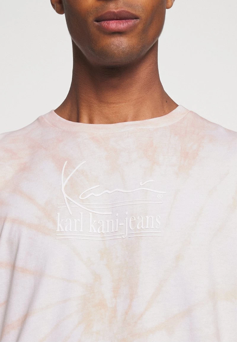 Miglior offerta π Karl Kani SIGNATURE TIE DYE UNISEX - Maglietta A Manica Lunga - Light Sand π 8 Miglior offerta π Karl Kani SIGNATURE TIE DYE UNISEX - Maglietta A Manica Lunga - Light Sand π - immagine 6