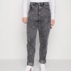 A buon mercato 🧨 Karl Kani RETRO MOON PANTS - 👖 Jeans Baggy - Dark Grey, Uomo 😀 -Sconto Karl Kani in Italia 68643a9b58864e41adeb41628fe5406f