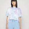 Promo ✔️ Karl Kani SIGNATURE TIE DYE TEE - T-shirt Con Stampa - Lilac/light Blue/white, Donna 😀 -Sconto Karl Kani in Italia 69b95e4847e54cb3abf6efedcde1a3cc