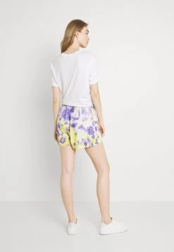 Vendita all'ingrosso 🌟 Karl Kani SMALL SIGNATURE PAISLEY RESORT - Shorts - Lilac, Donna 😍 -Sconto Karl Kani in Italia 74e0e038584f4473baae8af88721fa06
