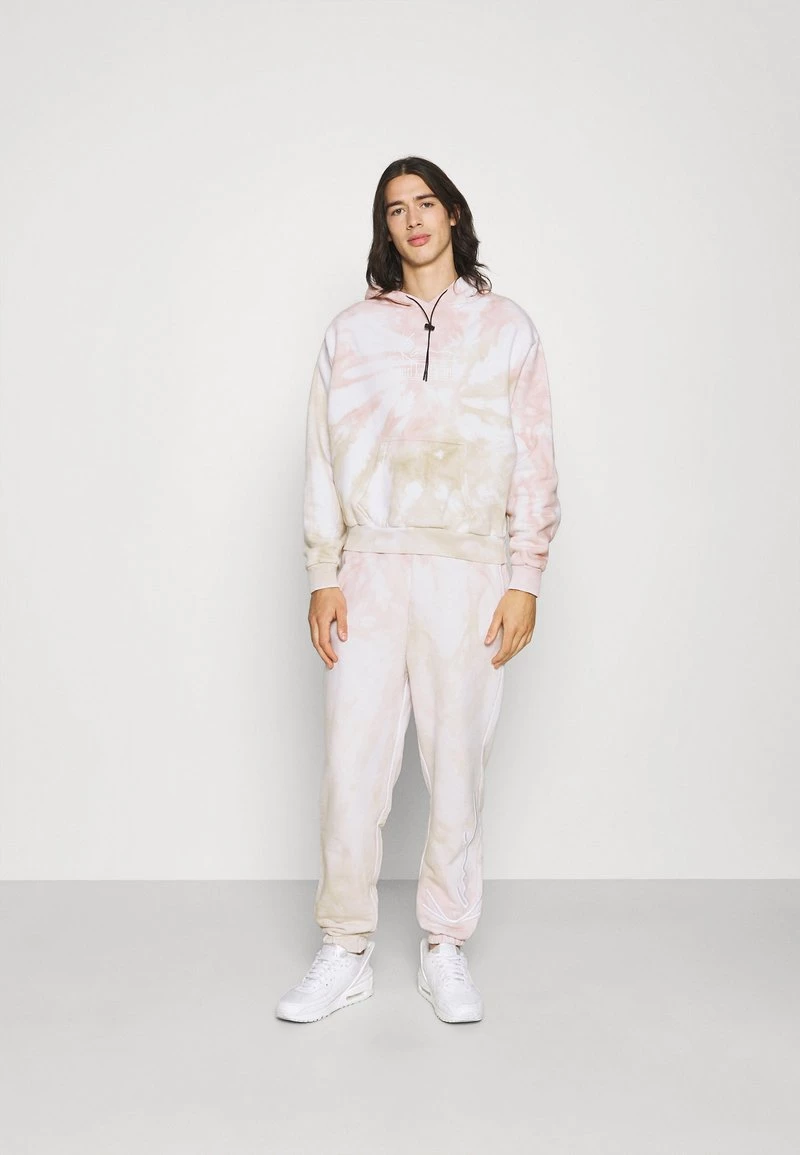 Offerte π Karl Kani SIGNATURE TIE DYE UNISEX - Pantaloni Sportivi - Light Sand 𧨠4 Offerte π Karl Kani SIGNATURE TIE DYE UNISEX - Pantaloni Sportivi - Light Sand 𧨠- immagine 2