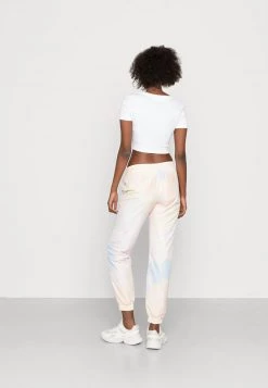 Il più economico ❤️ Karl Kani SIGNATURE TIE DYE TRACKPANTS - Pantaloni Sportivi - Multicolor, Donna 👍 9 Il più economico ❤️ Karl Kani SIGNATURE TIE DYE TRACKPANTS - Pantaloni Sportivi - Multicolor, Donna 👍 -Sconto Karl Kani in Italia 782036feb6594d1b93d801fea2220ed2