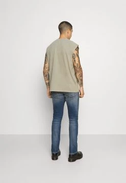 Sconto ✔️ Karl Kani SMALL SIGNATURE WASHED TEE - T-shirt Con Stampa - Dark Green, Uomo 💯 -Sconto Karl Kani in Italia 7ad8c277a53041bf8c05d03228b94489