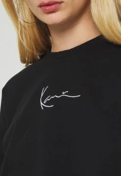 Il più economico ✔️ Karl Kani SMALL SIGNATURE CREW - Felpa - Black, Donna 🔥 13 Il più economico ✔️ Karl Kani SMALL SIGNATURE CREW - Felpa - Black, Donna 🔥 -Sconto Karl Kani in Italia 7fb79762a06346cb8e5cc5ca5982fb72