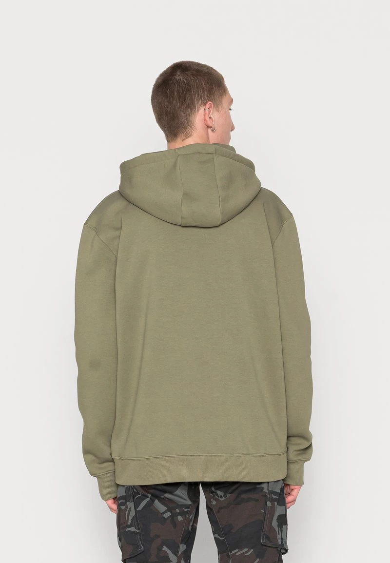 Miglior offerta 🤩 Karl Kani SMALL SIGNATURE ESSENTIAL HOODIE UNISEX - Felpa - Military Green 🥰 5 Miglior offerta 🤩 Karl Kani SMALL SIGNATURE ESSENTIAL HOODIE UNISEX - Felpa - Military Green 🥰 - immagine 3