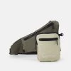 I primi 10 β¨ Karl Kani SIGNATURE BLOCK CROSSBODY BAG UNISEX - Borsa A Tracolla - Military Green π 2 I primi 10 β¨ Karl Kani SIGNATURE BLOCK CROSSBODY BAG UNISEX - Borsa A Tracolla - Military Green π -Sconto Karl Kani in Italia 82ade28ca6054429b5432b9e9c5c6ebf