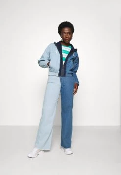 Buono β€οΈ Karl Kani SMALL SIGNATURE STRIPE TEE - T-shirt Con Stampa - Dark Mint, Donna π 16 Buono β€οΈ Karl Kani SMALL SIGNATURE STRIPE TEE - T-shirt Con Stampa - Dark Mint, Donna π -Sconto Karl Kani in Italia 8318ba089c6649d49c6c8348cf4d13e1