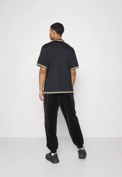 Le migliori recensioni di ❤️ Karl Kani VARSITY ⚾ BASEBALL - Camicia - Black, Uomo 🔥 10 Le migliori recensioni di ❤️ Karl Kani VARSITY ⚾ BASEBALL - Camicia - Black, Uomo 🔥 -Sconto Karl Kani in Italia 856aad66b7a24cfd9edfa38a18f4eb65