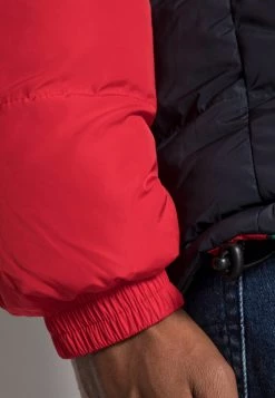 I primi 10 ✨ Karl Kani UNISEX RETRO REVERSIBLE BLOCK PUFFER JACKET RED - Giacca Invernale - Red ⭐ -Sconto Karl Kani in Italia 866b6e9f532c444db91cddf92733fd53