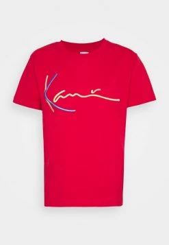 Promo ✔️ Karl Kani SIGNATURE TEE - T-shirt Con Stampa - Red, Donna ✔️ 12 Promo ✔️ Karl Kani SIGNATURE TEE - T-shirt Con Stampa - Red, Donna ✔️ -Sconto Karl Kani in Italia 8b1e750e0cf440a489951ed38472f9bb