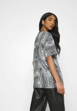Nuovo 🎉 Karl Kani SMALL SIGNATURE SNAKE OVERSIZE TEE - T-shirt Con Stampa - White, Donna 🤩 -Sconto Karl Kani in Italia 8da2ba605d0f47548ddf82d1c802facf