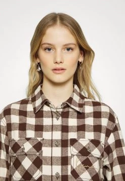 Bilancio ✔️ Karl Kani CHEST SIGNATURE FLANNEL - Camicia - Sand/brown, Donna 🧨 -Sconto Karl Kani in Italia 8e6358bb837f4bc8a7b93c9364e83412