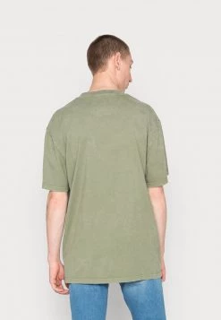 Promo π Karl Kani SIGNATURE TEE UNISEX - T-shirt Con Stampa - Military Green π 9 Promo π Karl Kani SIGNATURE TEE UNISEX - T-shirt Con Stampa - Military Green π -Sconto Karl Kani in Italia 8f869d66eff14b2481e82be5cbd270a8