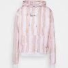Nuovo π Karl Kani SMALL SIGNATURE HOODIE UNISEX - Felpa Con Cappuccio - Light Sand π€© 2 Nuovo π Karl Kani SMALL SIGNATURE HOODIE UNISEX - Felpa Con Cappuccio - Light Sand π€© -Sconto Karl Kani in Italia 90e78aaade9b42f983f1c187b7a0c269