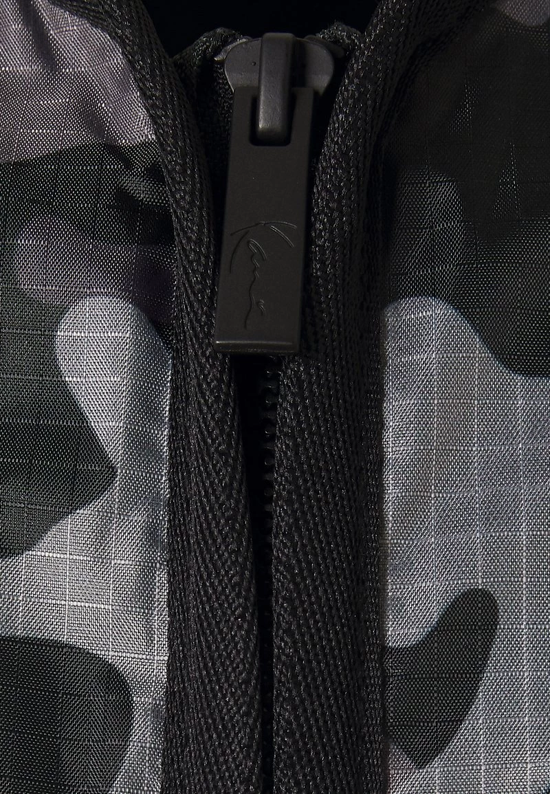 Miglior offerta β€οΈ Karl Kani SIGNATURE UTILITY VEST - Smanicato - Black, Uomo π 10 Miglior offerta β€οΈ Karl Kani SIGNATURE UTILITY VEST - Smanicato - Black, Uomo π - immagine 8