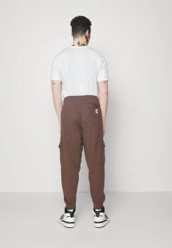 Il più economico 🧨 Karl Kani SMALL SIGNATURE UNISEX - Pantaloni Cargo - Brown 🛒 -Sconto Karl Kani in Italia a1d9123611b34fc4abb0b6c3b012ad16