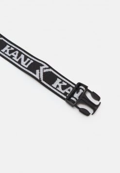 Nuovo di zecca π Karl Kani SIGNATURE TAPE WAIST BAG - Marsupio - Transperent, Uomo π 10 Nuovo di zecca π Karl Kani SIGNATURE TAPE WAIST BAG - Marsupio - Transperent, Uomo π -Sconto Karl Kani in Italia a912dde26b8e4ccc9cb0a7b67a25e5bb