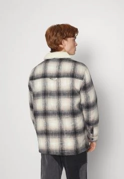 I primi 10 ⌛ Karl Kani CHEST SIGNATURE JACKET UNISEX - Giacca Da Mezza Stagione - Beige 😍 -Sconto Karl Kani in Italia a9d2546b7e4c4f8a98d9a26d9c96c79b