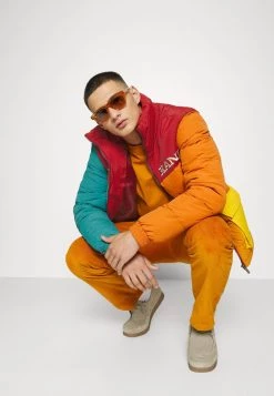 Il più economico 😉 Karl Kani UNISEX RETRO BLOCK PUFFER JACKET - Giacca Invernale - Dark Red ⭐ -Sconto Karl Kani in Italia afb9453412c7485ab906acf55bc23786