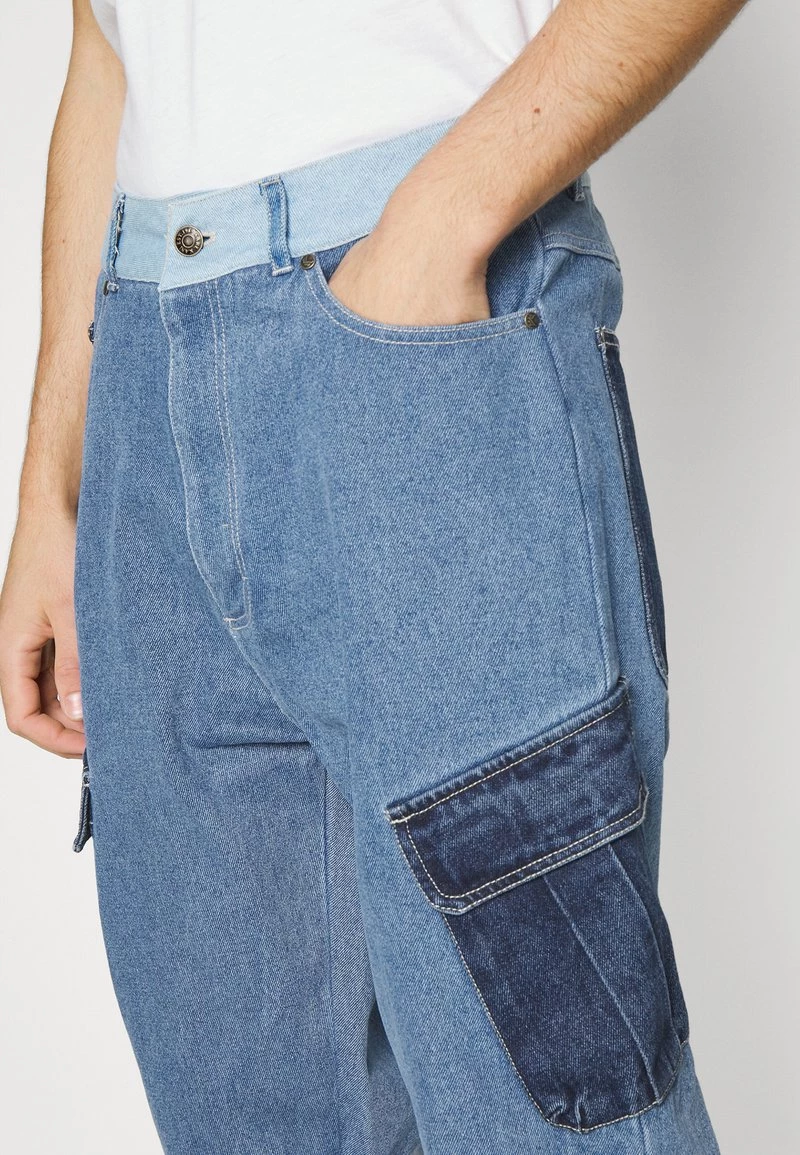 Presa π₯ Karl Kani BLOCK PANTS - π Jeans Tapered Fit - Blue, Uomo π€© 7 Presa π₯ Karl Kani BLOCK PANTS - π Jeans Tapered Fit - Blue, Uomo π€© - immagine 5