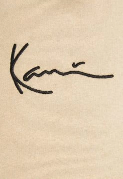 Presa ✨ Karl Kani UNISEX SMALL SIGNATURE HOODY - Felpa Con Cappuccio - Sand 🎁 -Sconto Karl Kani in Italia b6005ddaa10a4276ad1adf4d5a79d92c