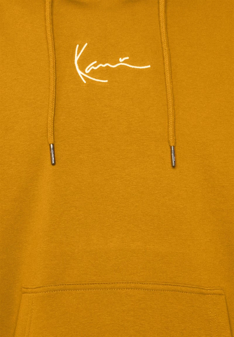 Le migliori recensioni di π Karl Kani ESSENTIAL HOODIE UNISEX - Felpa Con Cappuccio - Cognac π 5 Le migliori recensioni di π Karl Kani ESSENTIAL HOODIE UNISEX - Felpa Con Cappuccio - Cognac π - immagine 3